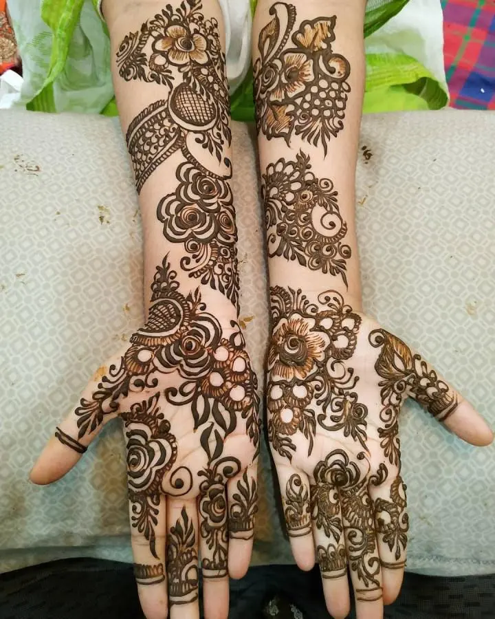 50+ Khafif Mehndi Designs – Simple & Stylish Design Try in 2026 26 Full Khafif Mehendi Design for Brides