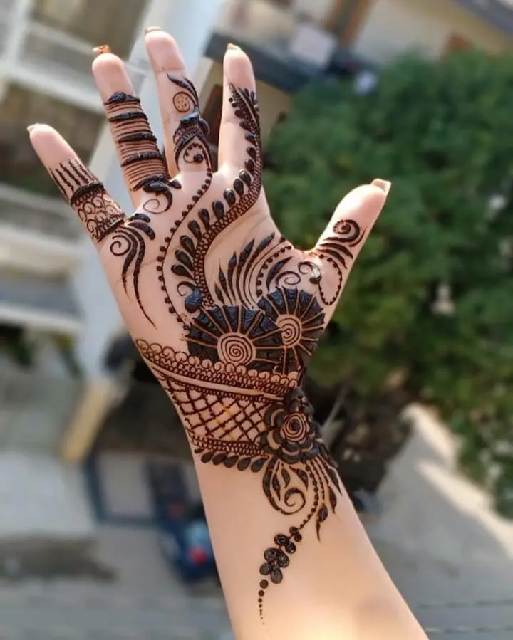 50+ Khafif Mehndi Designs – Simple & Stylish Design Try in 2026 27 Full Khafif Mehndi Design for Brides