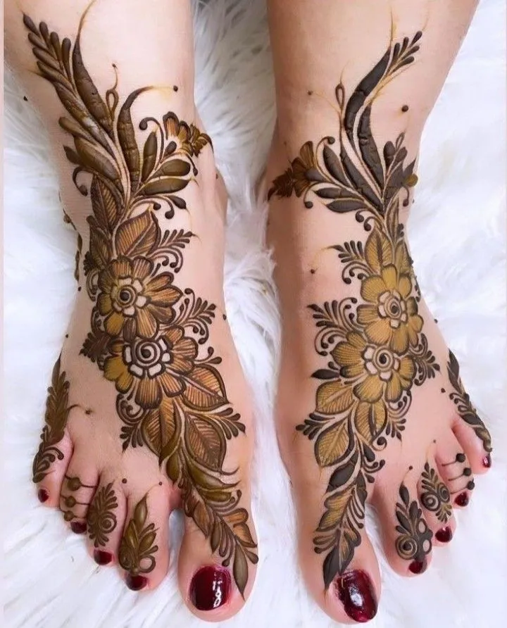 50+ Khafif Mehndi Designs – Simple & Stylish Design Try in 2026 47 Khafif Mehendi Designs for Legs