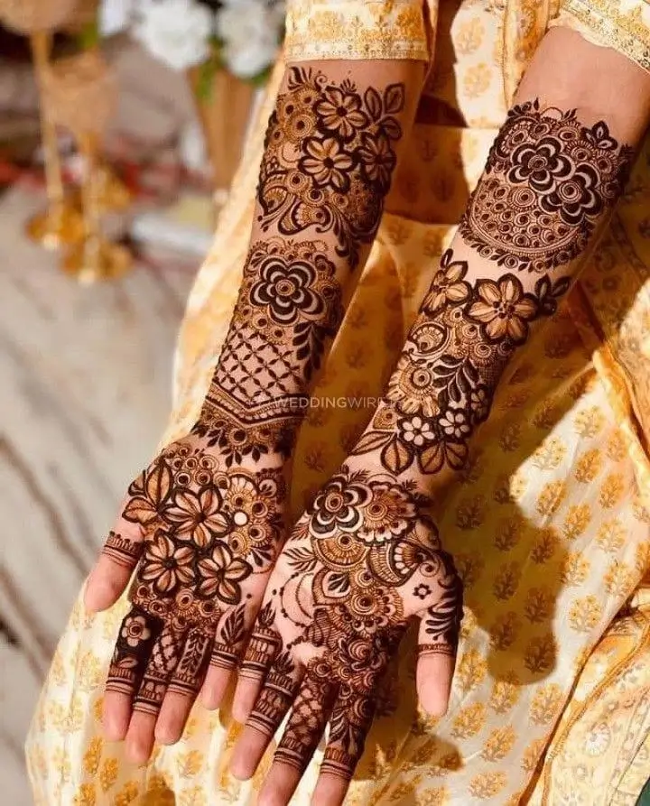 50+ Khafif Mehndi Designs – Simple & Stylish Design Try in 2026 39 Regal Khafif Mehandi Design for Eid