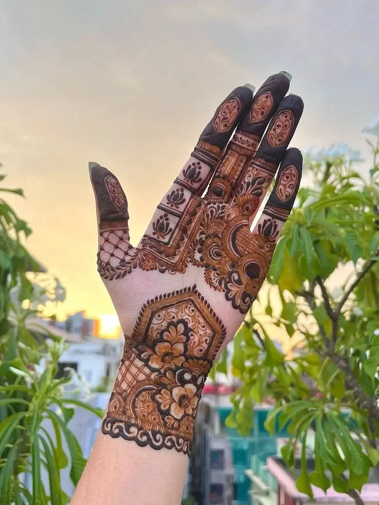 50+ Khafif Mehndi Designs – Simple & Stylish Design Try in 2026 40 Regal Khafif Mehendi Design for Eid