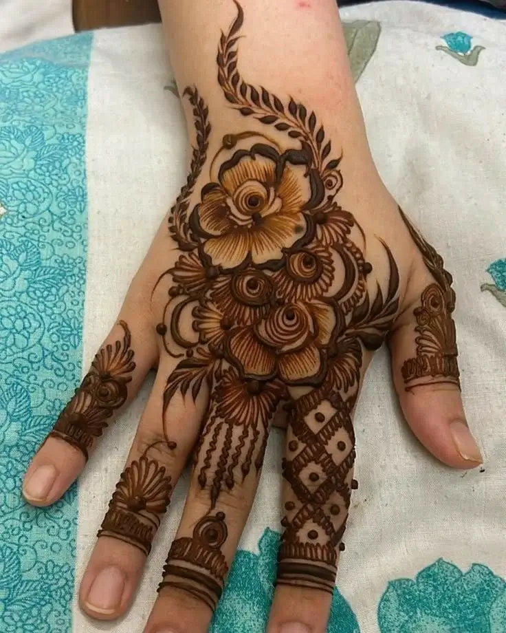 50+ Khafif Mehndi Designs – Simple & Stylish Design Try in 2026 29 Simple Khafif Mehendi Designs