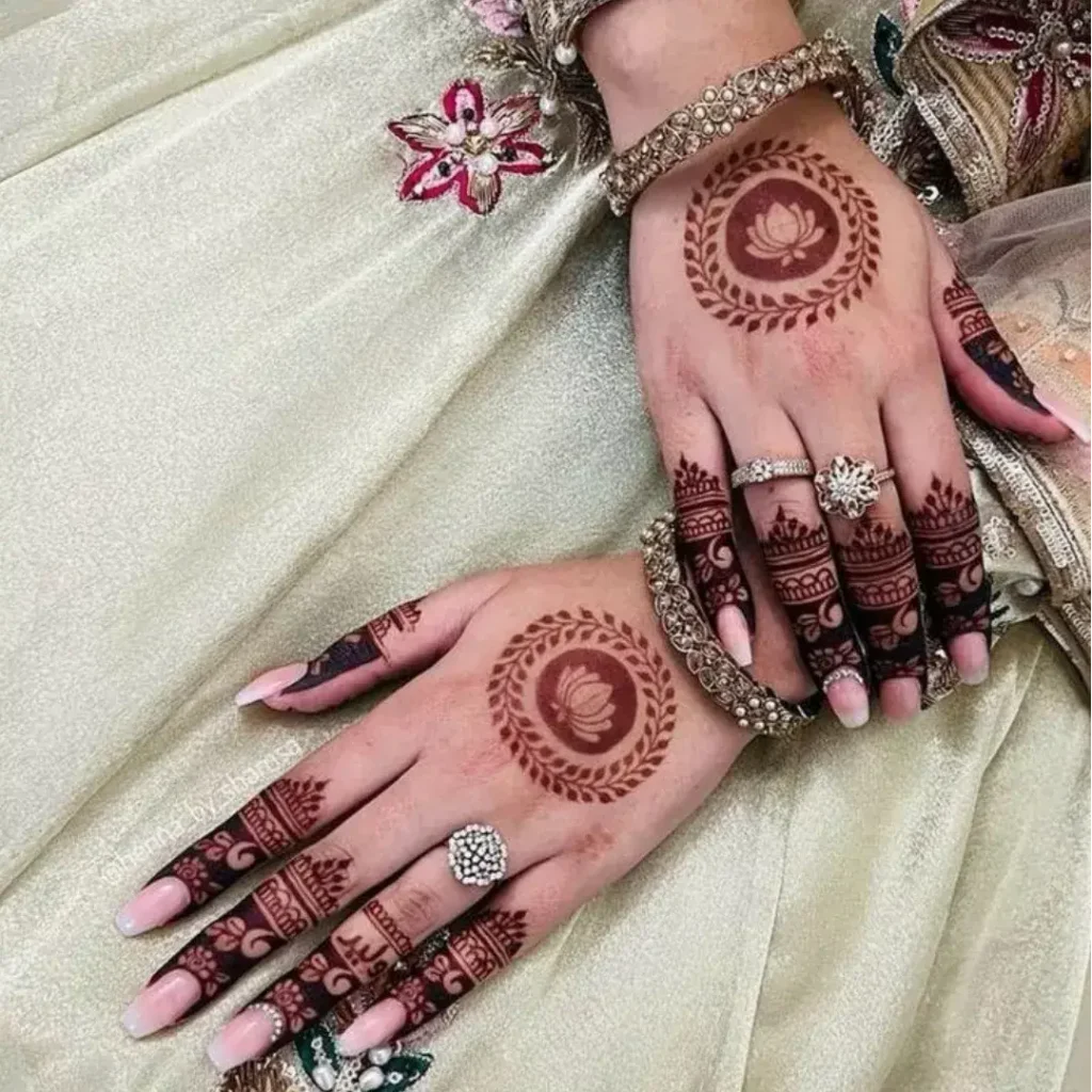 basic lotus without shading flower mehndi designs
