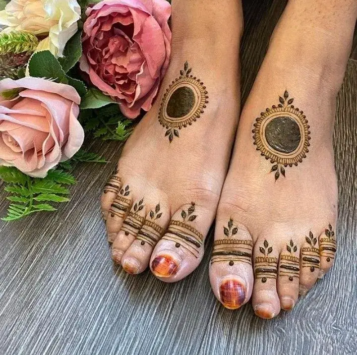 40+ Foot and Leg Mehndi Designs: Easy, Simple & Bridal Look for 2026 46 classic gol tikki on the instep mehndi designs for legs and foot