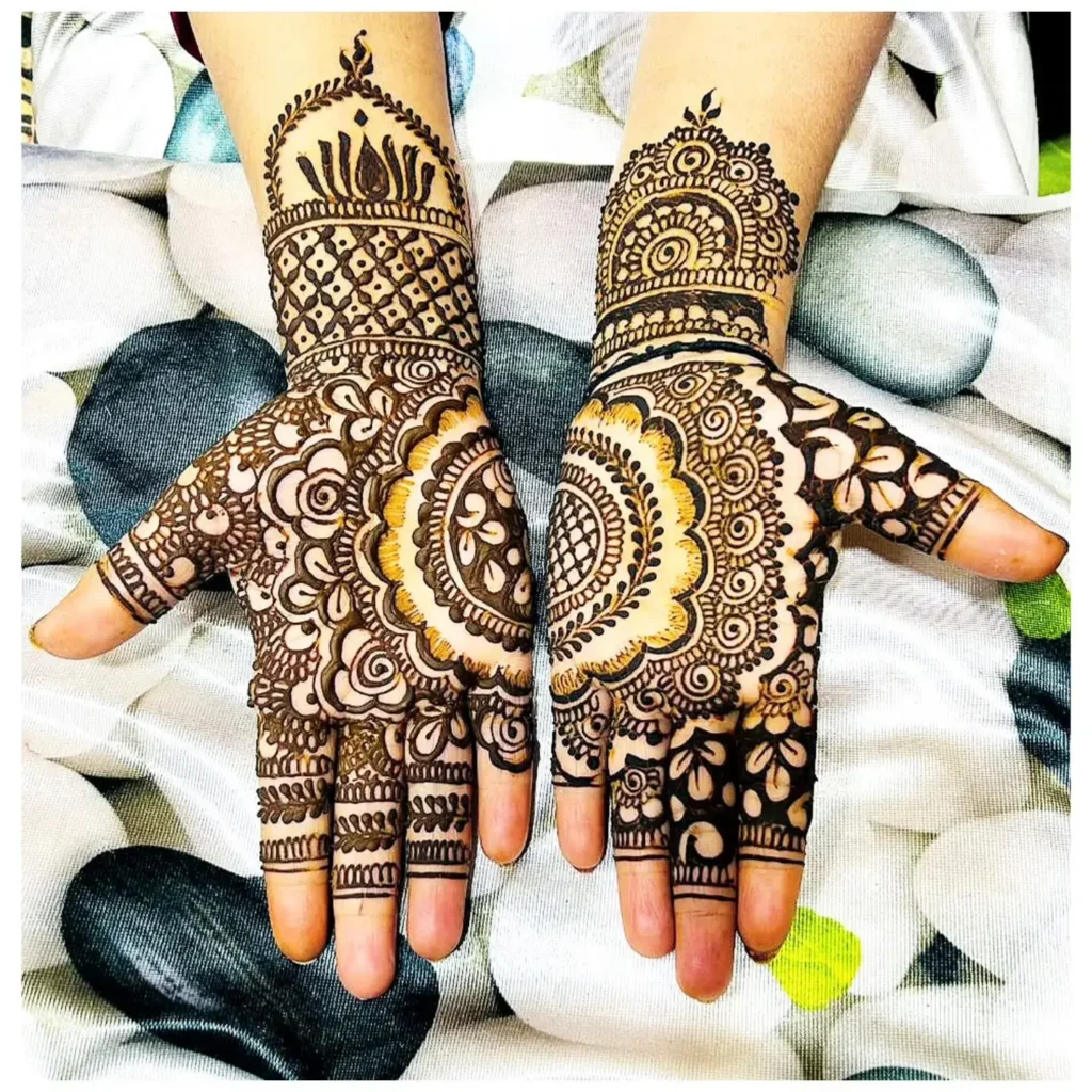 half-circle at the wrist arabic mehndi designs