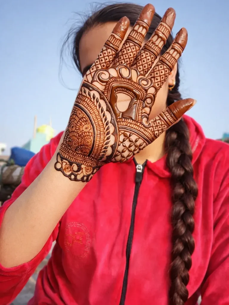 lace cuff with an open palm arabic mehndi designs