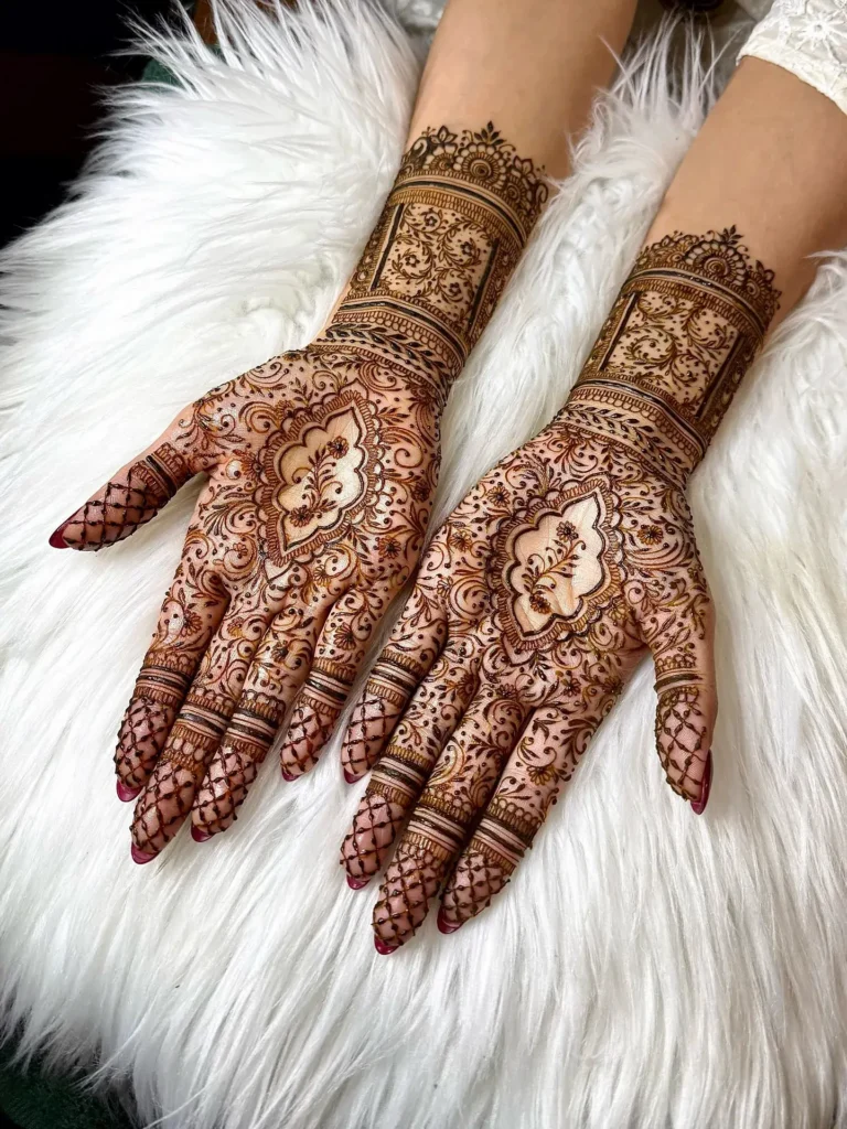 paisley and dot pattern for the palm arabic mehndi designs